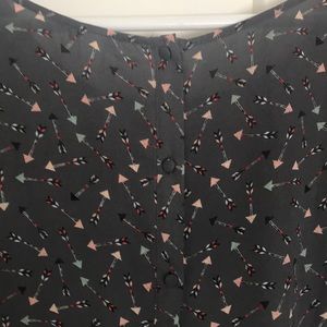 Arrows blouse.